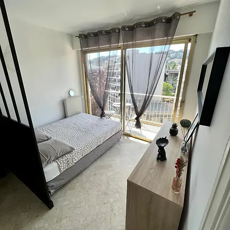Cosy Et Lumineux ,boulevard Gambetta, Appartement Nice